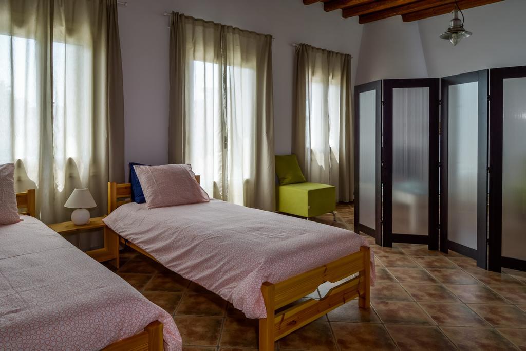 Villa Pergola Andros Gavrio